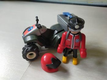 Playmobil#Quad des secours en montagne