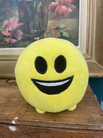 Peluche ronde imojy jaune