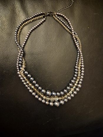 collier ras de cou de perles