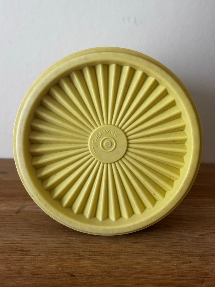 Vintage boîte Tupperware soleil orange - photo numéro 5