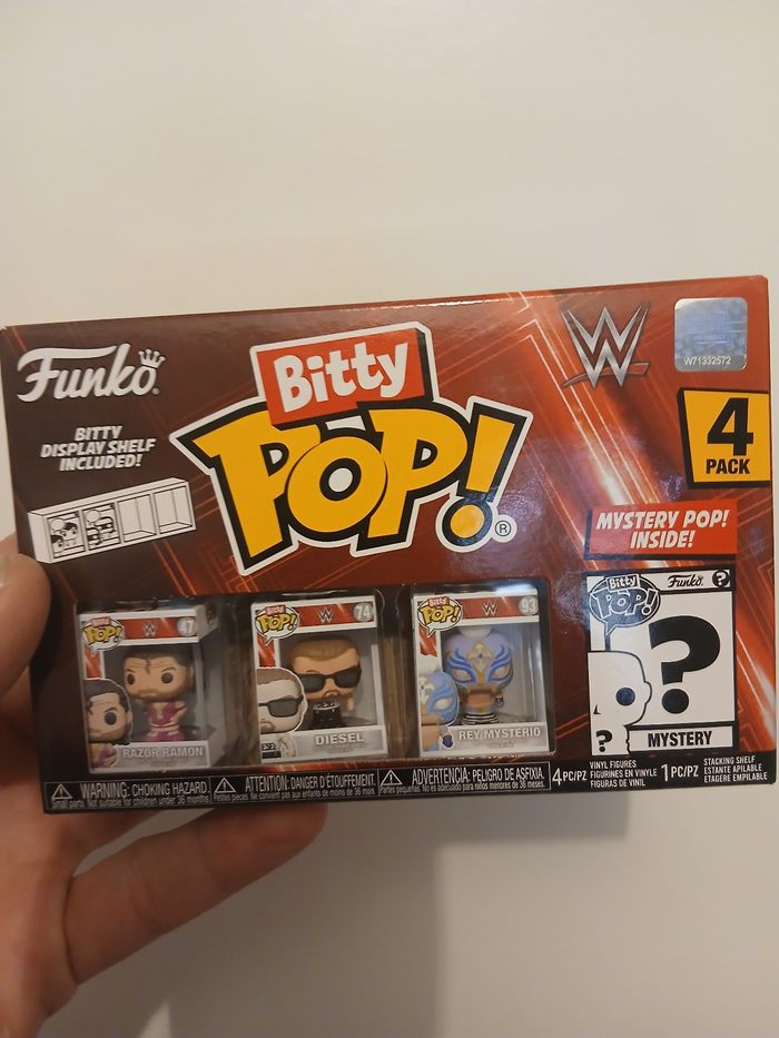 Bitty pop WWE funko