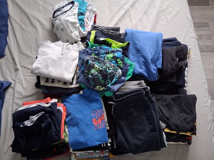 Gros lots de vêtements garçon en 10 ans