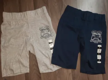 Lot de 2 shorts 8 ans neufs