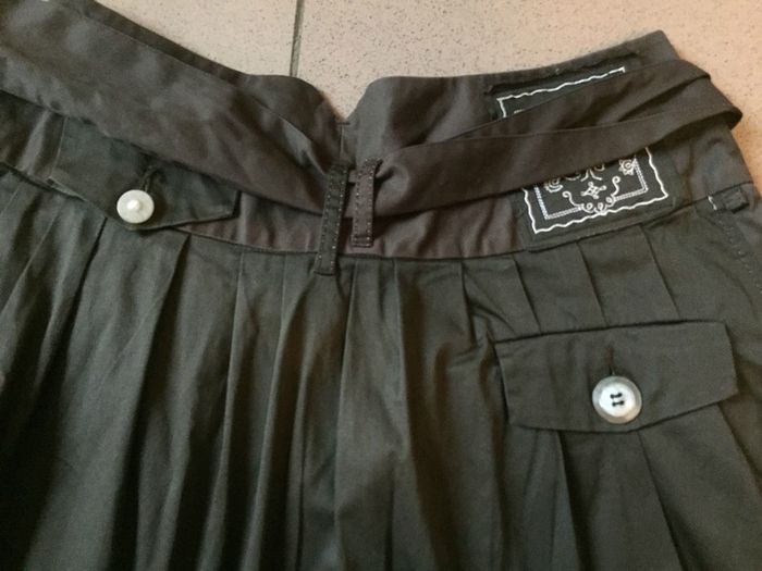 Magnifique jupe One step taille 38 - photo numéro 3