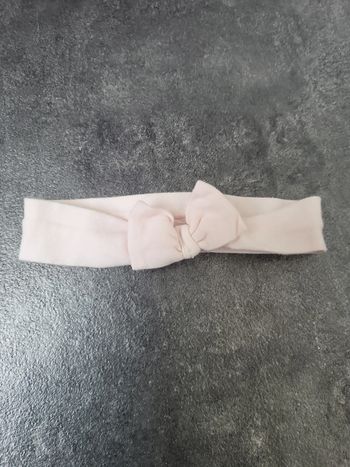 Bandeau bébé fille 0-6 mois peu porté
