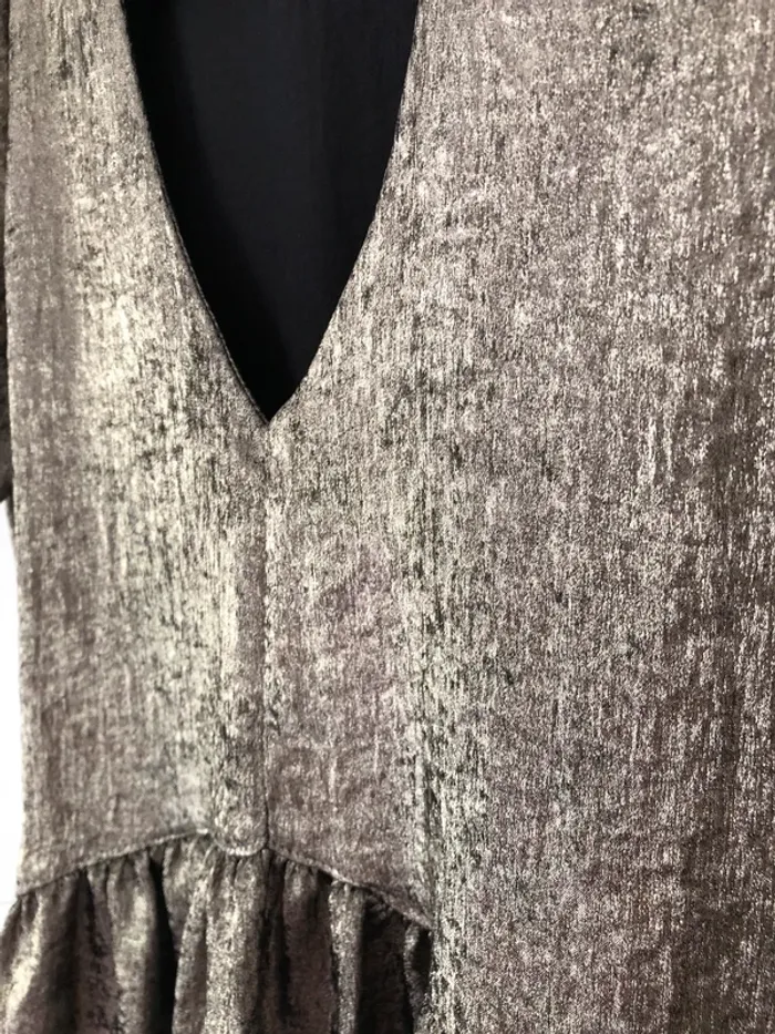 Robe doré métallique fluide Vintage Love taille S/M - photo numéro 3