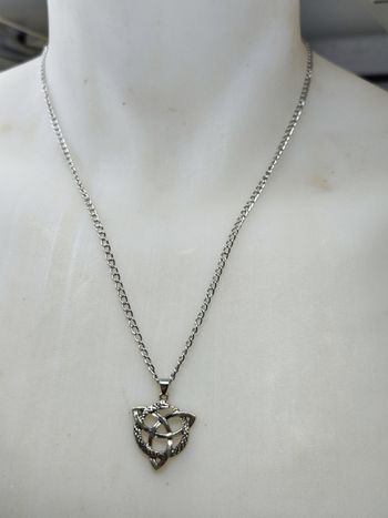 Collier neuf pendentif année pour homme celtique