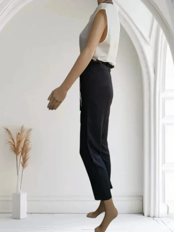 Combinaison sans manches M&W collection ,col ouvert,coupe fuselé ,taille mi-haute - photo numéro 7