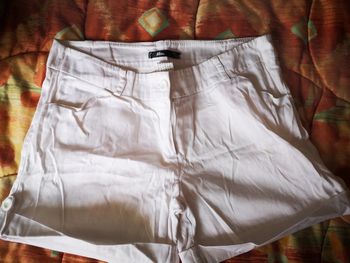 #short blanc femme taille 38