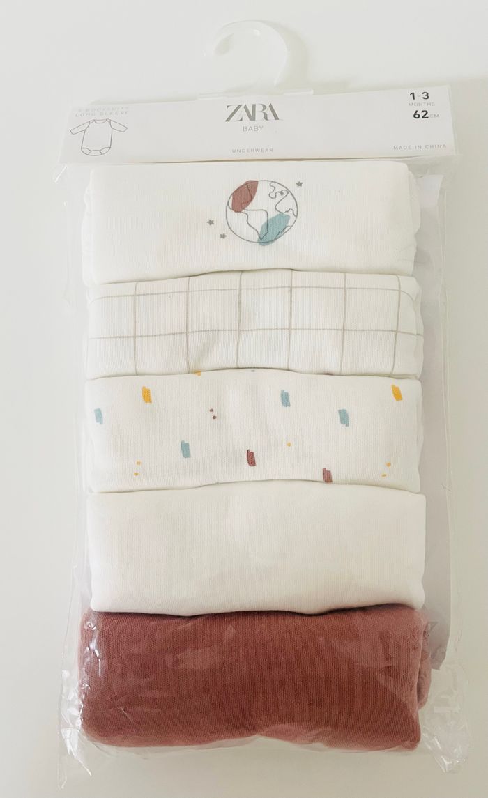 Lot de bodies - photo numéro 4