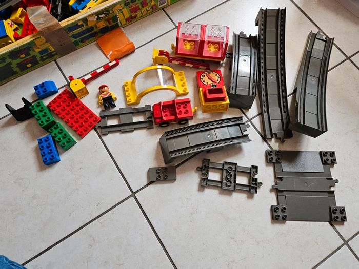 Lego 2745 train chemin de fer - photo numéro 3
