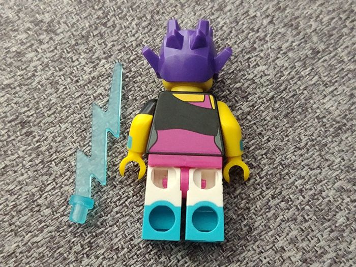 Figurine femme jogging multicolore - vrai Lego - photo numéro 6