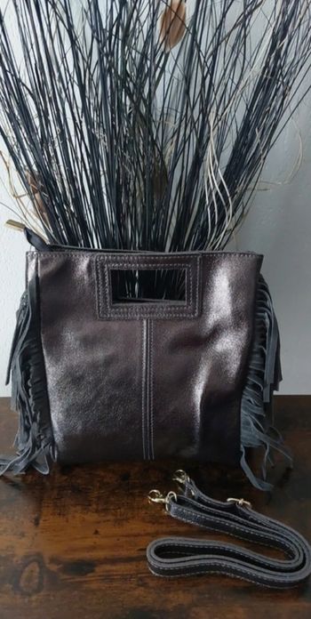 Sac a main en cuir neuf