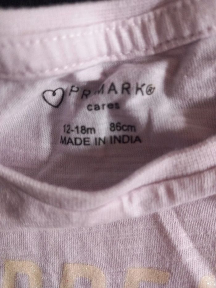 T-shirt taille 12/18mois 86cm primark - photo numéro 2