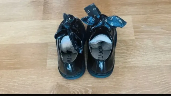 Chaussures habillées vernies noires bébé - photo numéro 4