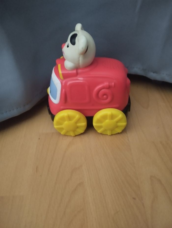 Voiture sans son Fisher Price - photo numéro 2