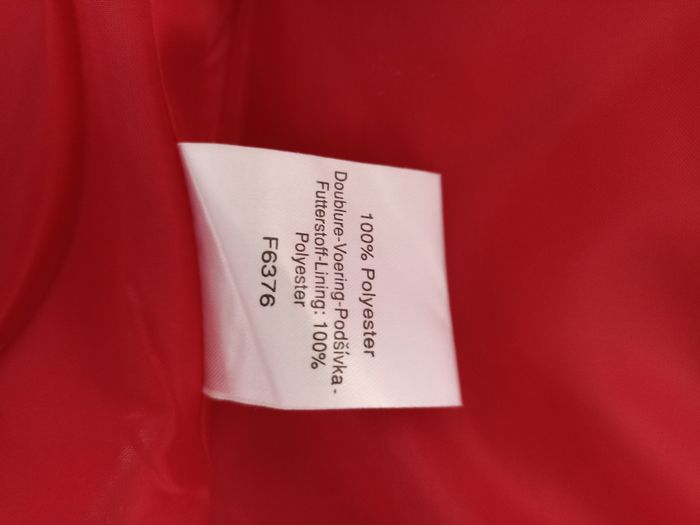 Tailleur rouge - photo numéro 5