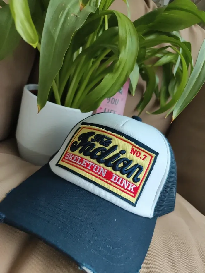 Casquette Trucker The Indian bleue marine