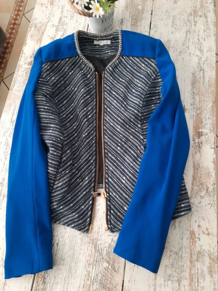 Veste cintrée bleu et noir - photo numéro 4