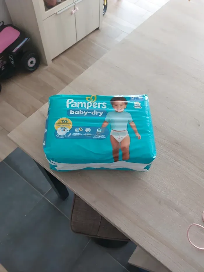 Couche pampers baby dry taille 5