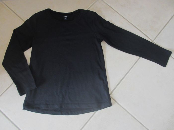 T-shirt noir uni manches longues Kiabi - 8 ans