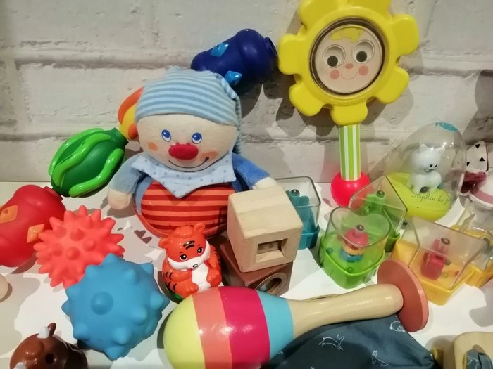 Lot de jouets éveil et manipulation - photo numéro 2