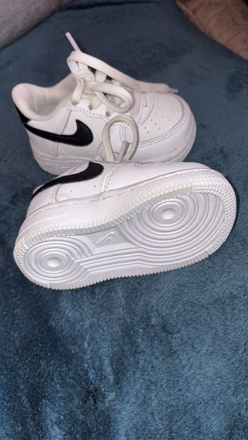 Vend chaussures Nike bébé