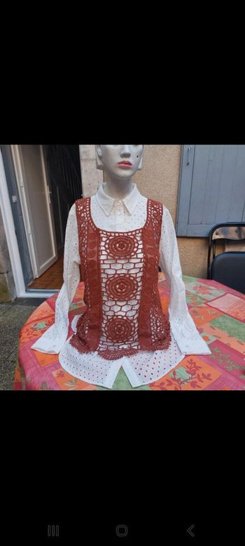 Superbe haut en crochet pour taille 36 ou 38