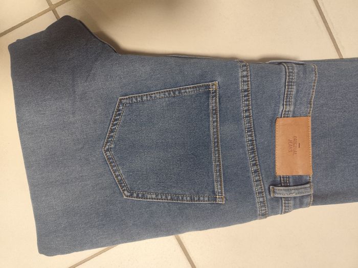 Jean neuf femme . - photo numéro 5