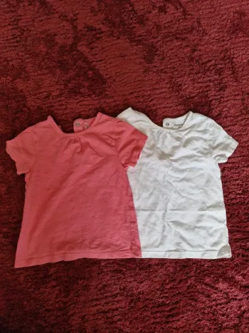 Lot 2 t-shirts