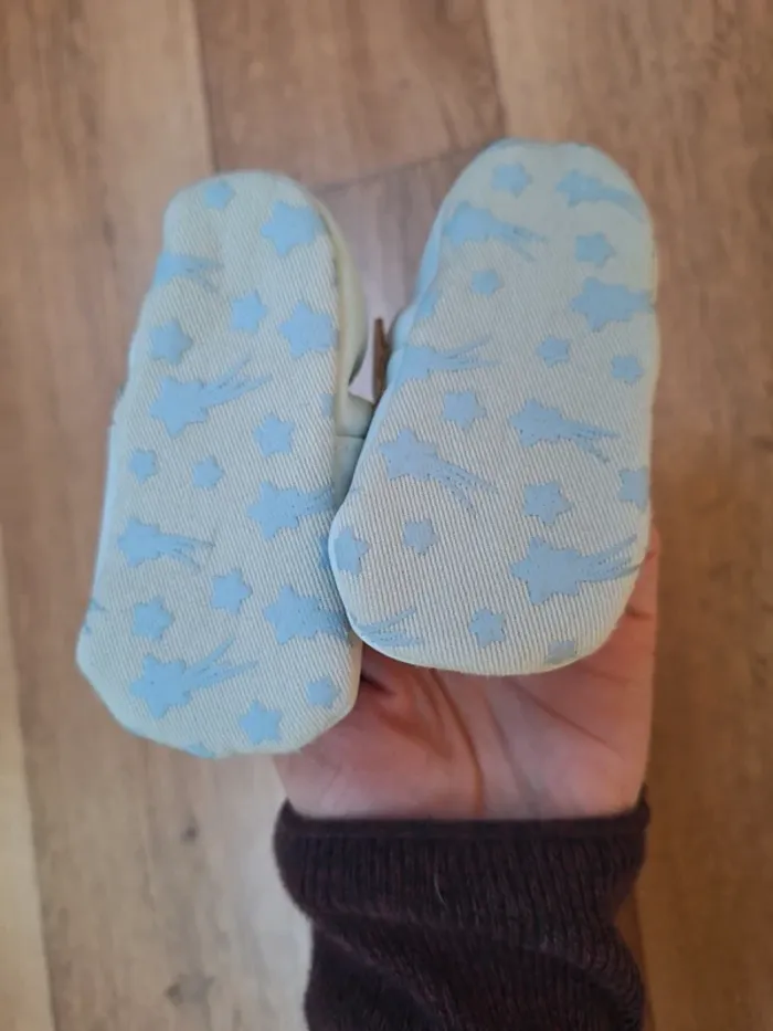 Chaussons bébé taille 6/9mois - photo numéro 4