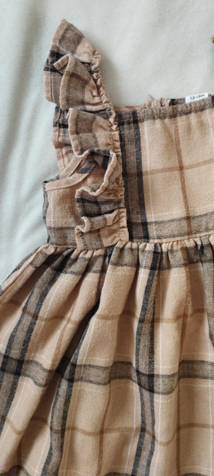Robe beige rayée 12-18 MOIS - photo numéro 2
