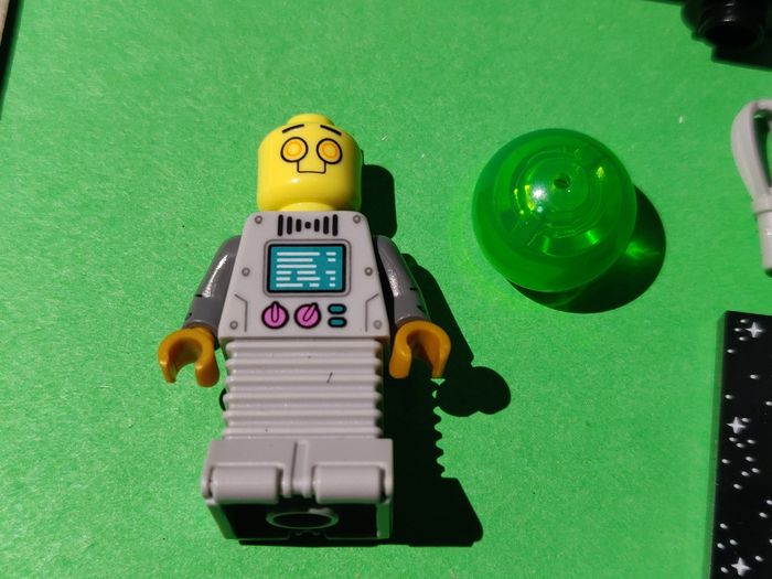 Minifig Lego Espace - Cuisinier - série 26 - Parfait État - avec boîte - Lego Original - photo numéro 5