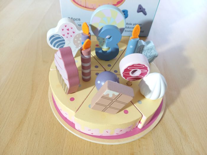 Gâteau d'anniversaire en bois 🎂​ - photo numéro 5