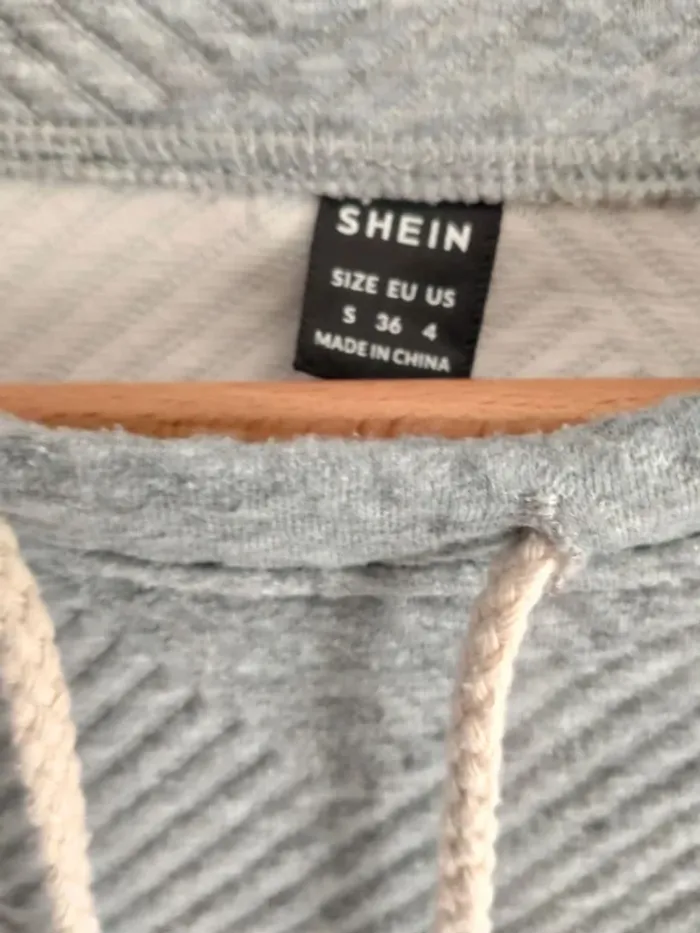 Pull sweat femme taille S gris bleuté - photo numéro 2
