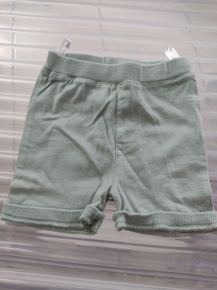 Short 3 mois