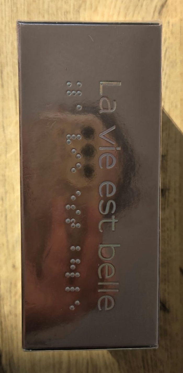 Parfum La vie est belle - photo numéro 3