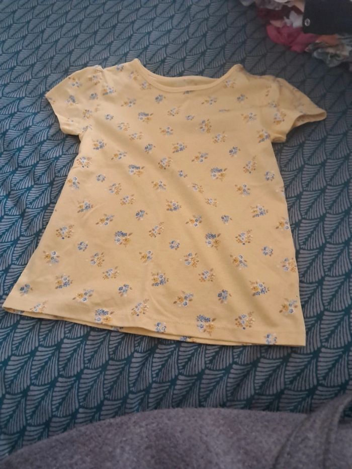 T-shirt de la marque C&A 24 36 mois