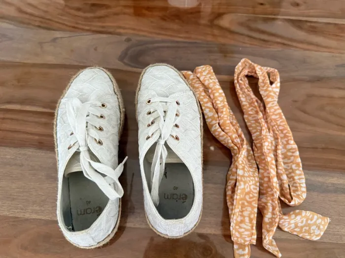 Basket broderie anglaise Eram - photo numéro 2