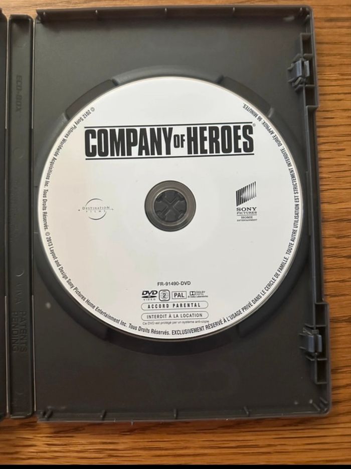 Dvd compày of heroes - photo numéro 2