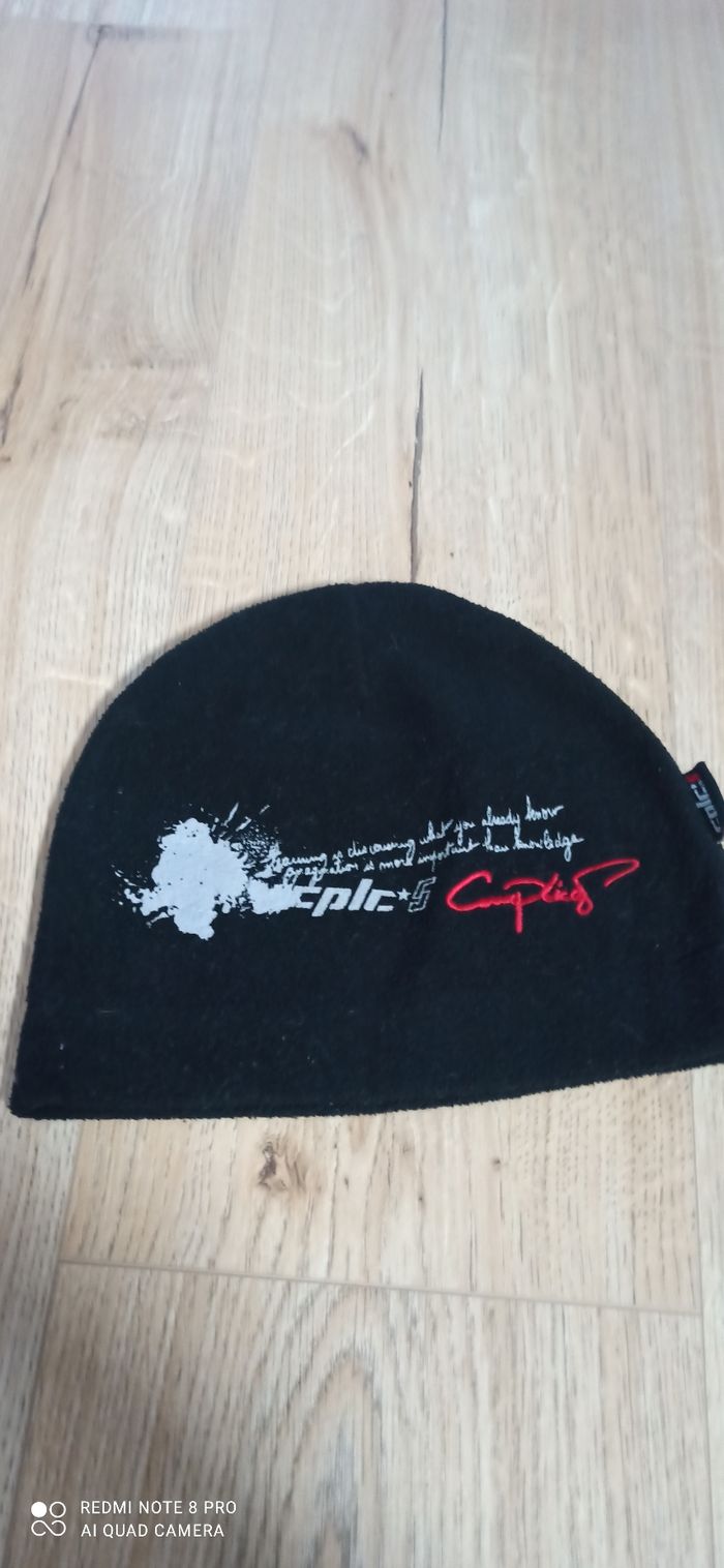 Bonnet noir complices