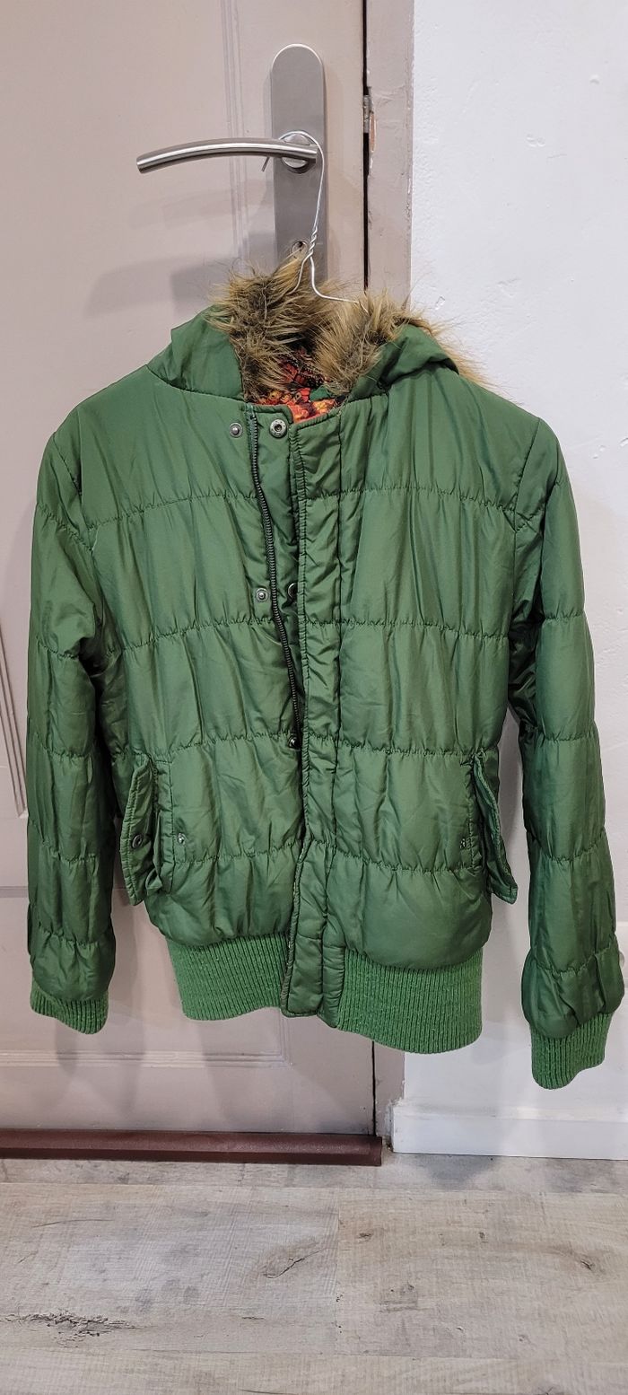 Blouson Desigual  revetsible T 14 ans ( S)