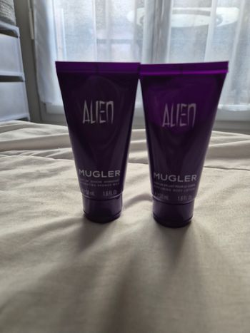 2 lot de crème douche +lait pour le corp