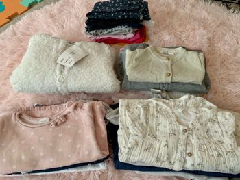 Lot vêtements bébé fille en 6 mois