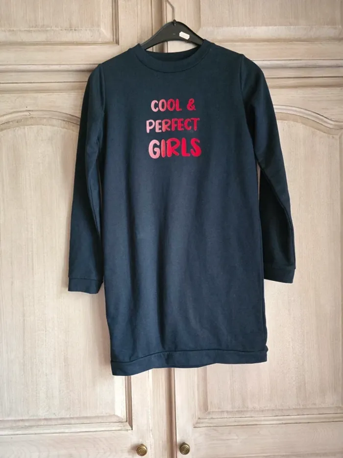 Robe pull fashion private company 12 ans