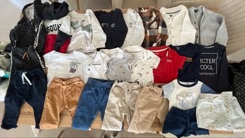 Lit vêtements 24 mois 