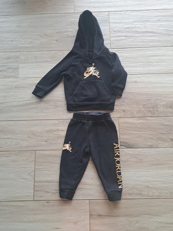 Ensemble Nike 12 mois