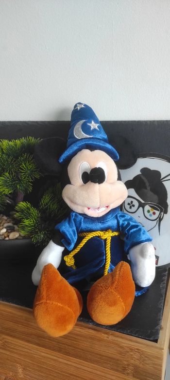 Peluche Mickey Disneyland paris disney Sorcier bleu chapeau 39 cm Lune Étoile