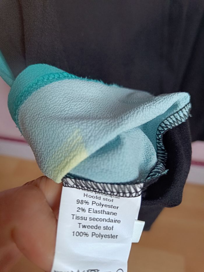 Haut coloré Armand Thiery T.42 - photo numéro 10