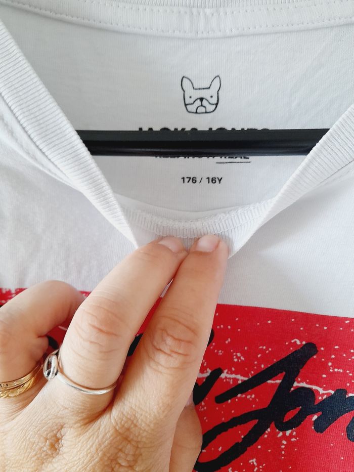 T-shirt Jack & Jones blanc 16 ans très bonne état - photo numéro 3
